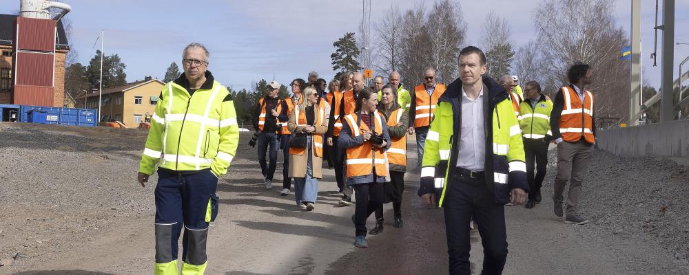 Satsningen Bio25, som invigdes nyligen i Arctic Papers anläggning i Grycksbo, är en investering på 285 miljoner kronor som syftar till att stärka brukets ”förnybara energiförsörjning och långsiktiga konkurrenskraft”. Satsningen omfattar utbyggnad och uppgradering av en biobränslepanna samt en ny produktionslinje för pelletstillverkning – där restbiomassa tas tillvara och blir en ny produkt. Copyright: Magnus Wahman