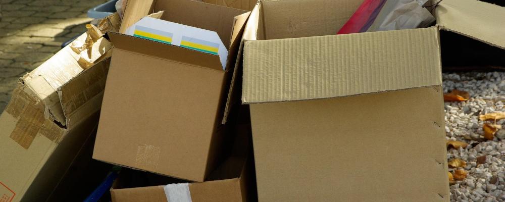 Skadade paket är ett växande problem inom brittisk e-handel och leder till höga kostnader för både handlare och konsumenter. Foto: Creative Commons Lic, kredit: JackMac34