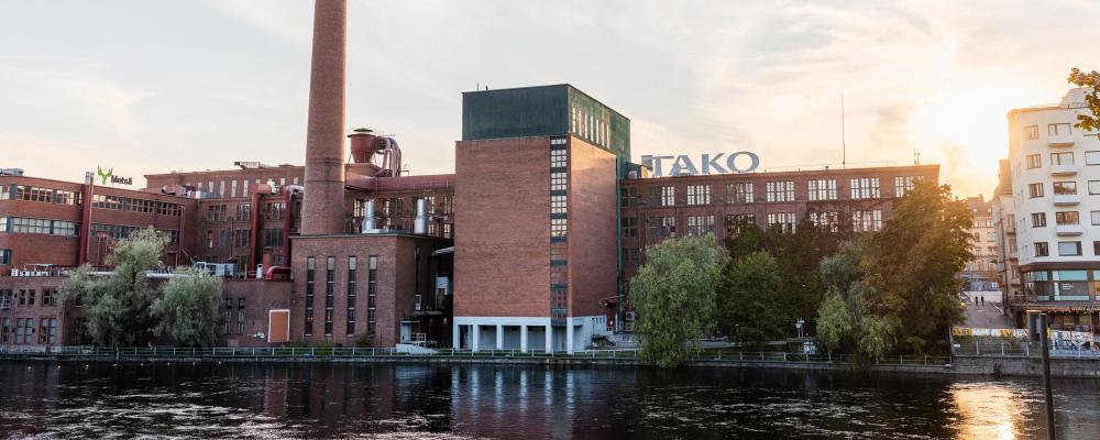 Metsä Boards nedlagda Tako-fabrik i Tammerfors centrum. Bolaget har pressats av svag kartongmarknad och höga virkespriser. Foto: Metsä Group