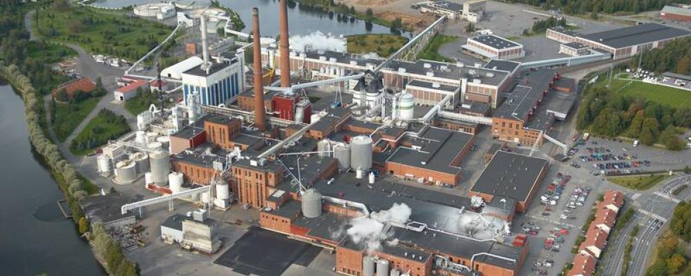 Flygbild över anläggningen i Tervasaari i Finland. Foto: Suomen Ilmakuva Oy/UPM