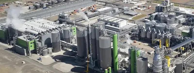 Med detta projekt befäster Andritz sin ledande position som leverantör av kompletta massabruk. Förutom massabruket inkluderade UPM:s totala investering en djuphavsterminal, ett nytt eukalyptusträplantskola och investeringar i lokala faciliteter. Foto: Andritz