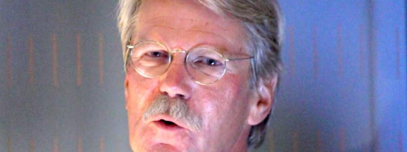 Björn Wahlroos betonar att Finland måste försvara sin massaindustri bättre. Enligt UPM-chefen är massa ett framtida basmaterial, särskilt när plast successivt fasas ut i olika tillämpningar. Foto: Wikipedia Commons Lic, kredit: Motopark