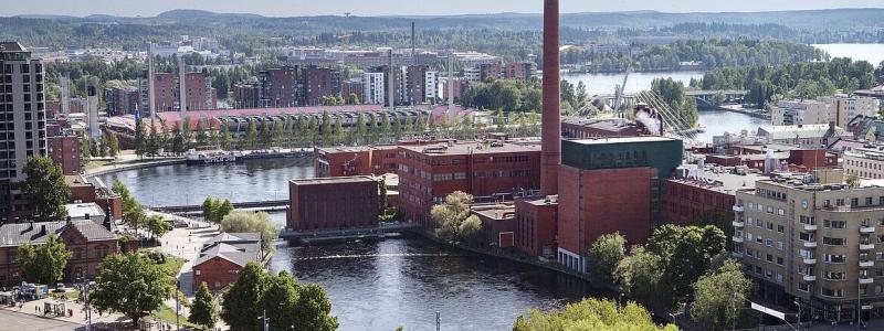 Takos kartongfabrik i Finland. Metsä Board inleder förhandlingar om omstrukturering på fabrikerna i Tako och Kyro. Totalt berörs omkring 360 anställda, och upp till 215 jobb kan försvinna. Foto: Metsä Group