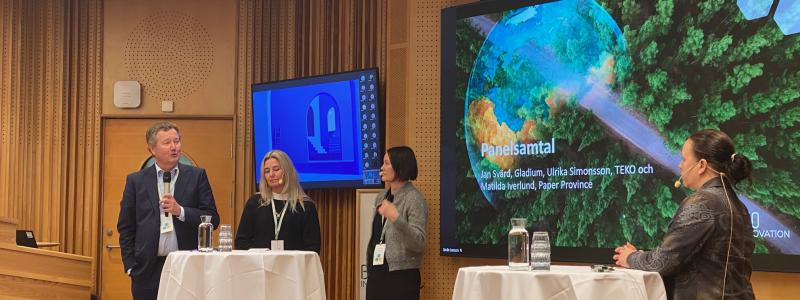 Panelsamtal med f.v. Jan Svärd, BioInnovation, Ulrika Simonsson, TEKO och Matilda Iverlund, Paper Province. Foto: Simon Matthis