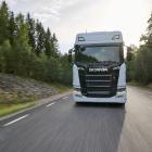En majoritet av Södras interna truckflotta har ersatts med nästa generations eltruckar. Mellan 2025 och 2027 testar koncernen en eldriven flislastbil i syfte att skapa en plan för en storskalig elektrifiering av koncernens fordonsflotta.
Foto: Södra