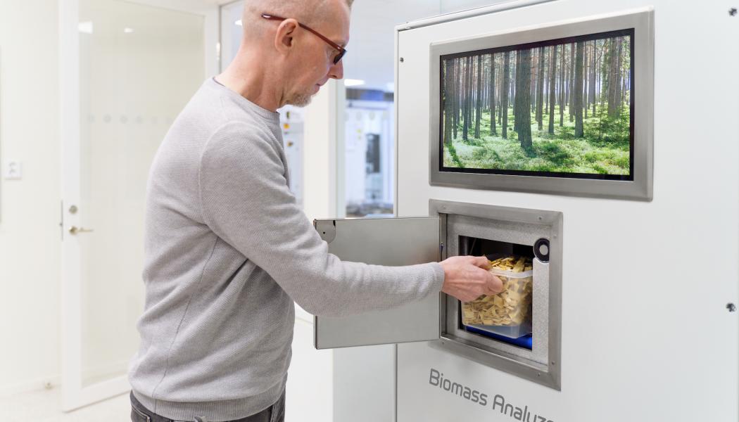 Biomass Analyzer bygger på röntgenbaserad analys av biomassa, där fukthalten analyseras på mindre än 2 minuter, enligt Mantex. Foto: Mantex