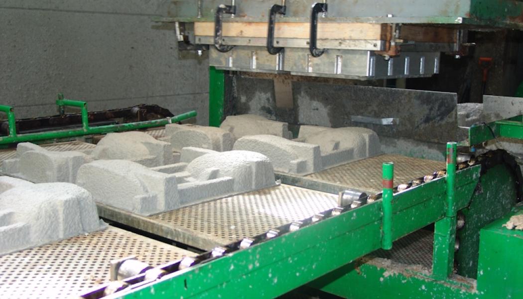 Ecopulps produkter baseras på återvunna fibrer, bland annat tidningspapper och sidoströmmar från wellpappindustrin. Enligt bolaget har dessa lösningar redan ersatt miljontals kilo frigolit och andra plastbaserade material som vanligtvis används som stötdämpning i industriförpackningar. Foto: Ecopulp