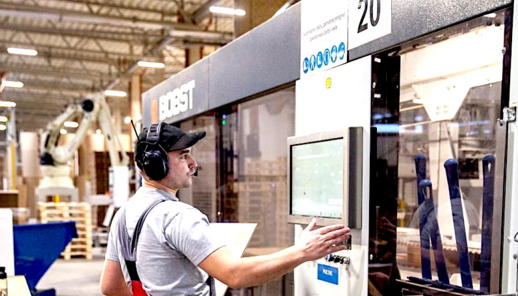 Som en del av arbetet ska fabriken i Litauen också granskas ur ett tekniskt perspektiv. Det gäller bland annat system för behandling och utsläpp av avloppsvatten samt övriga teknologiska processer i produktionen. Foto: Grigeo Klaipėda