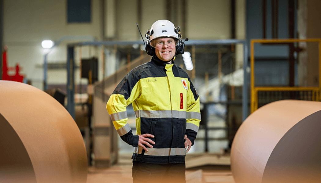  Matti Lielahti, chef för Stora Ensos affärsenhet i Uleåborg, beskriver certifieringen som en unik milstolpe för den finländska massaindustrin. Foto: Stora Enso.