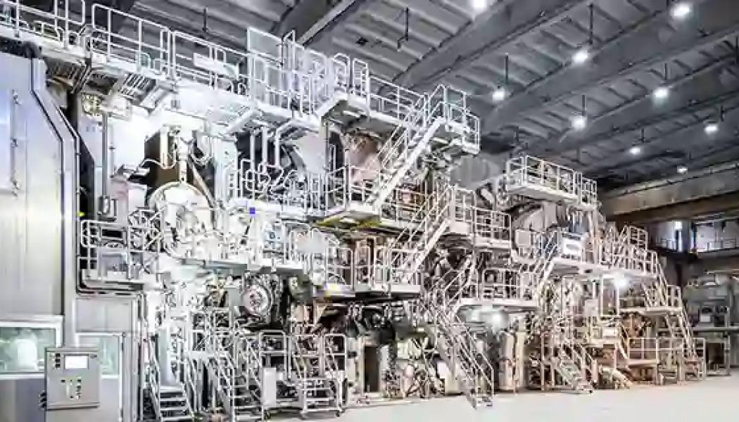 Den nya containerboardmaskinen vid Mondis bruk i Duino i Italien har nu tagits i kommersiell drift. Foto: Mondi