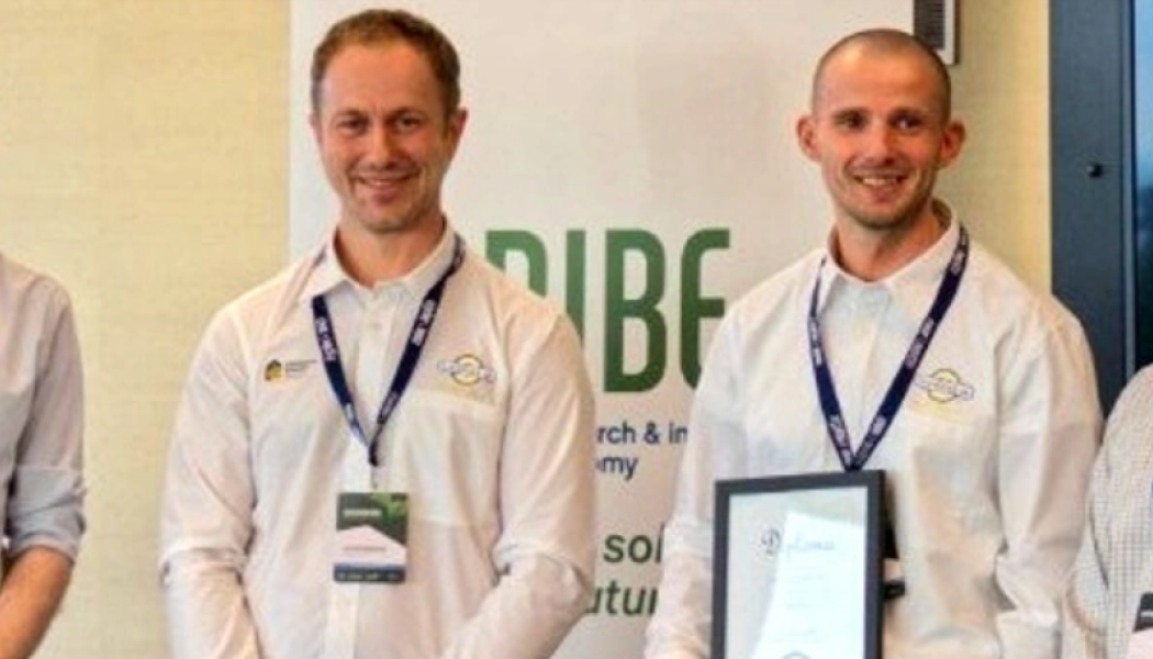 Vinnare av hackathonet blev teamet från Svenska Termoträ. Foto: Paper Province