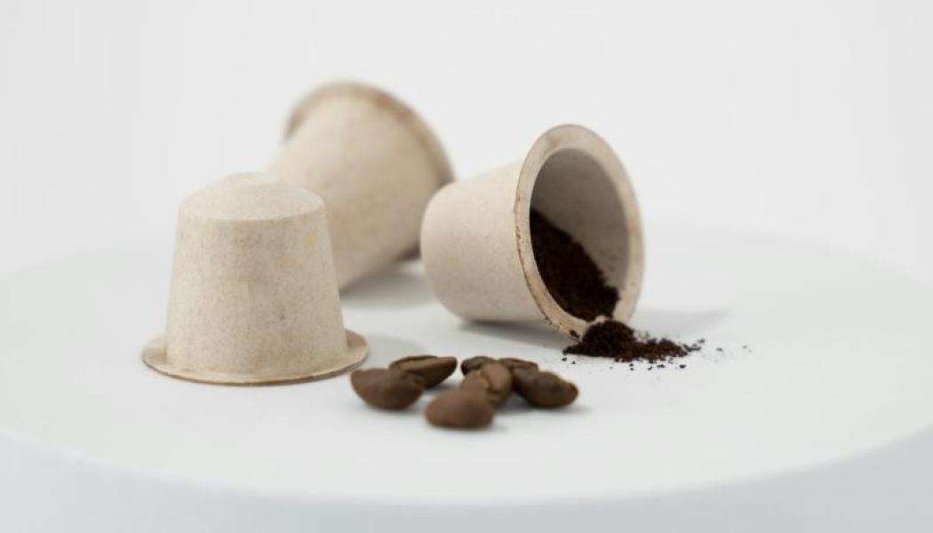 För att vidareutveckla produkter som kaffekapslar och blisterförpackningar måste de kunna tillverkas i stor skala, framhåller PulPacs samarbetspartner PA Consulting. Foto: PulPac
