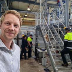 Marcus Elmer, operativ chef på Lixeas pilotanläggning i Bäckhammar. Foto: Lixea