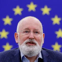 Julien Warnand/AP/TT: Eu-kommissionens vice ordförande och klimatansvarige, Frans Timmermans, har sagt att både kärnkraft och naturgas har roller att spela i den gröna omställningen av Europa. Ett förslag om att de ska klassas som hållbara investeringar i EU:s lista över gröna sådana har nu läckt ut. Arkivbild.