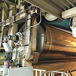Tysk pappersmaskin med så kallade Thermo Rolls. Foto: Schaeffler