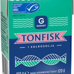 Den nya lösningen består ”huvudsakligen av kartong”. Dessutom ska Tetra Pak-förpackningen väga ”betydligt mindre än en traditionell konservburk”, samtidigt som den utlovas ge samma långa hållbarhet. Bild: Axfood