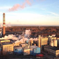 Kehra massa- och pappersbruk i Estland. Foto: Wikipedia Common, kredit: Sillerkiil