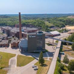 Moderniseringen av kartongbruket i Simpele, som tillkännagavs i april ifjol, genomförs i etapper. Foto: Metsä Board