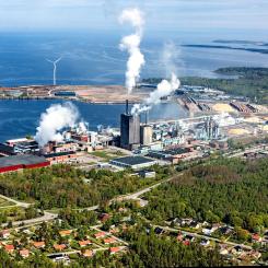 Stora Ensos bruk i Skutskär är värd för en unik CCS-pilot (koldioxidinfångning och -lagring) som är en del av ett EU-projekt. Foto: Photographer/Stora Enso