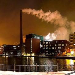 Takos kartongfabrik i centrum av Tammerfors direkt vid forsen. Foto: Wikipedia Common Lic. Kredit: Kallerna