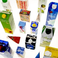 Bland de större investeringarna under 2023 inleddes ett samarbete i Sverige mellan Tetra Pak och Axjo Group för att bygga en ny återvinningslinje för polyAl, samt ett utökat avtal med Trans Sabater i Spanien för att öka den installerade återvinningskapaciteten för polyAl från 3 000 ton till 10 000 ton per år. Dessutom har Tetra Pak och Alier inlett ett samarbete som gör Alier till en av Europas största återvinnare av förbrukade dryckeskartonger. Foto: Flickr, Tetra Pak