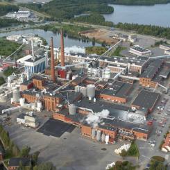 Flygbild över anläggningen i Tervasaari i Finland. Foto: Suomen Ilmakuva Oy/UPM
